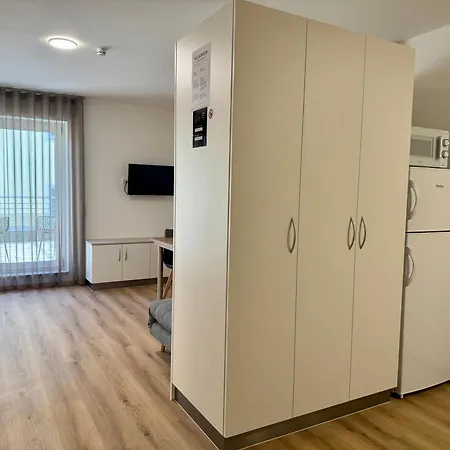 アパート Apartment, Zimmer, *