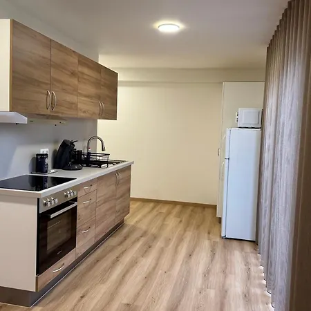 Apartment, Zimmer, *