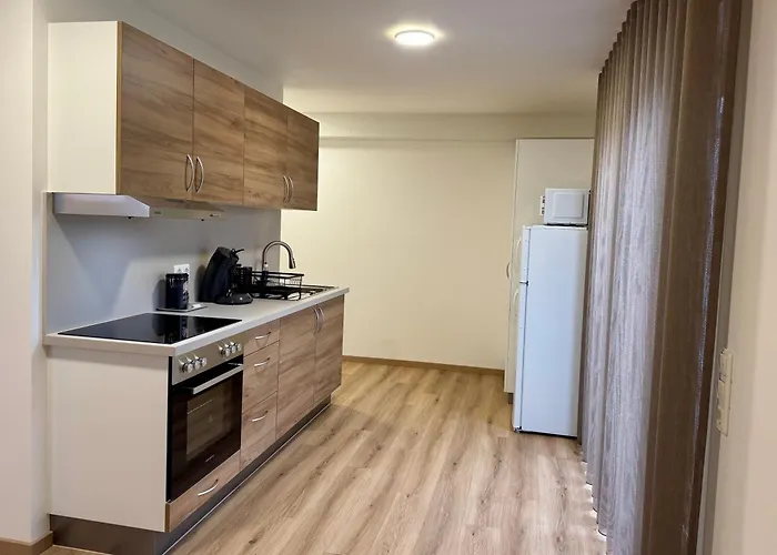 Apartment, Zimmer, *